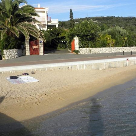 Apartments With A Parking Space Barbat, Rab - 16816 Barbat na Rabu Екстериор снимка