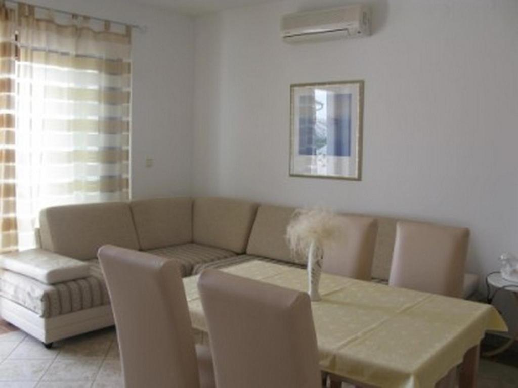 Apartments With A Parking Space Barbat, Rab - 16816 Barbat na Rabu Екстериор снимка