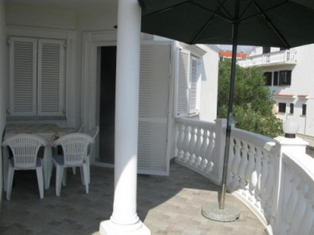 Apartments With A Parking Space Barbat, Rab - 16816 Barbat na Rabu Екстериор снимка