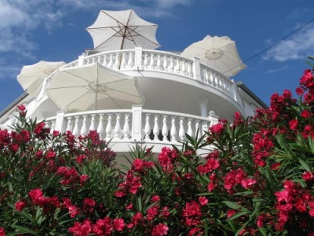Apartments With A Parking Space Barbat, Rab - 16816 Barbat na Rabu Екстериор снимка