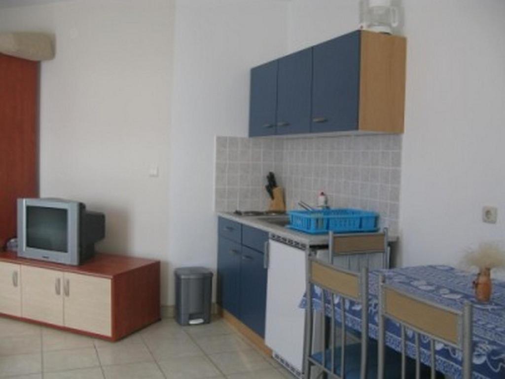 Apartments With A Parking Space Barbat, Rab - 16816 Barbat na Rabu Екстериор снимка